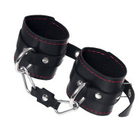 Черные кожаные однослойные наручники с контрастной строчкой Черные кожаные однослойные наручники с контрастной строчкой