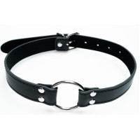 Черный кляп-расширитель с кольцом на ремешке