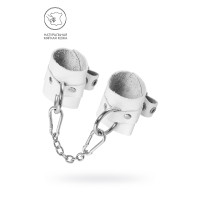 Белые мягкие кожаные наручники с люверсами